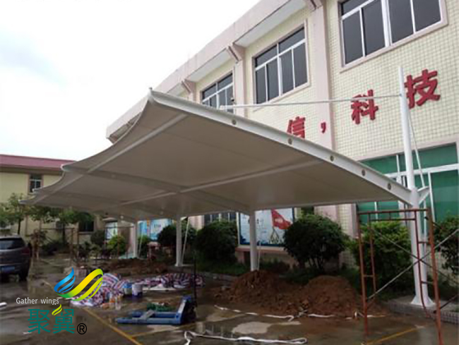 膜結(jié)構(gòu)車(chē)棚高科技膜資材|膜結(jié)構(gòu)車(chē)棚表面涂層